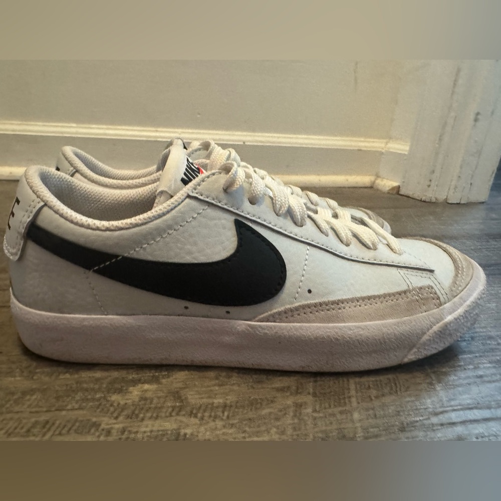 Nike blazer low 77 kids size 5
